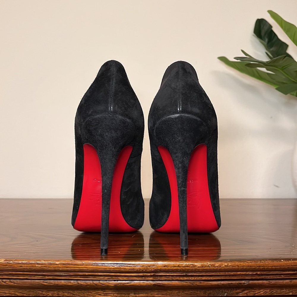 louboutins so kate black